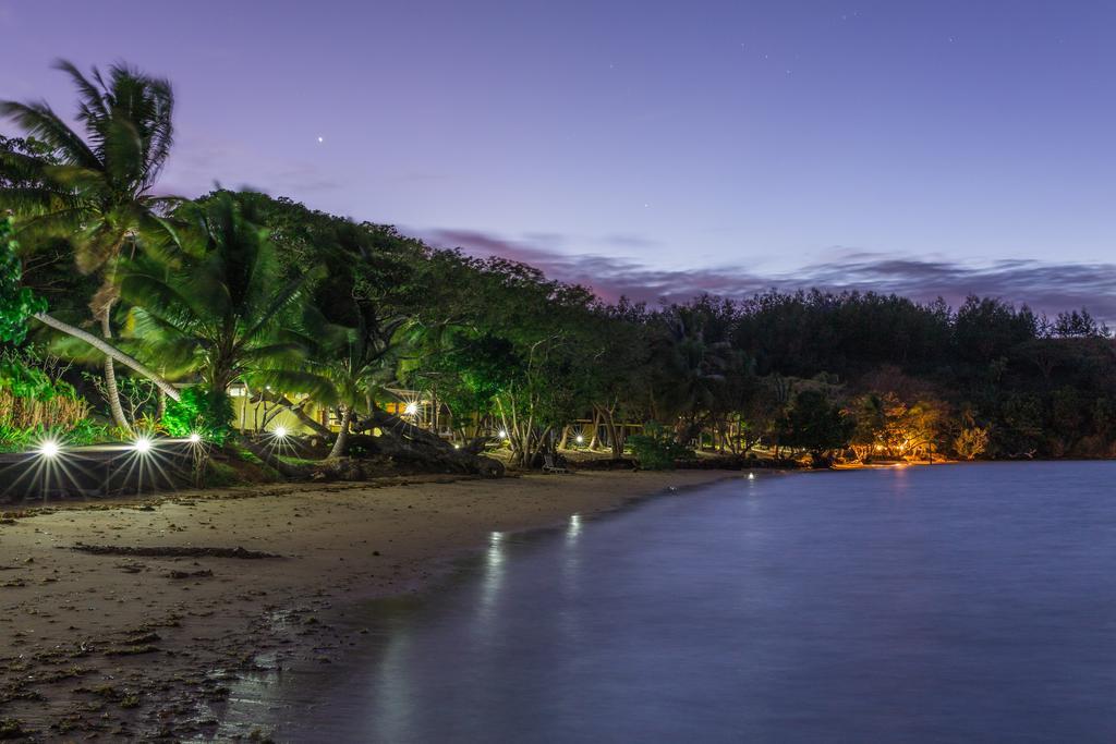 Funky Fish Beach & Surf Resort Solevu Luaran gambar