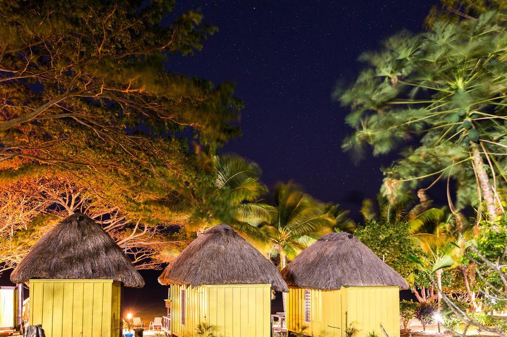 Funky Fish Beach & Surf Resort Solevu Luaran gambar